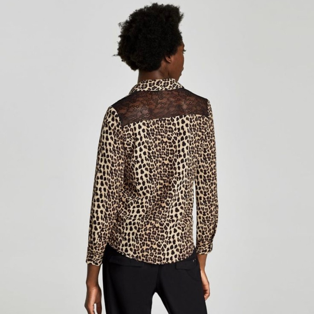 Zara Animal Print Lace Upper Back Blouse Size Medium